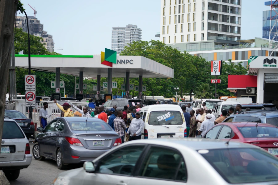 Νιγηρία ουρές στα βενζινάδικα